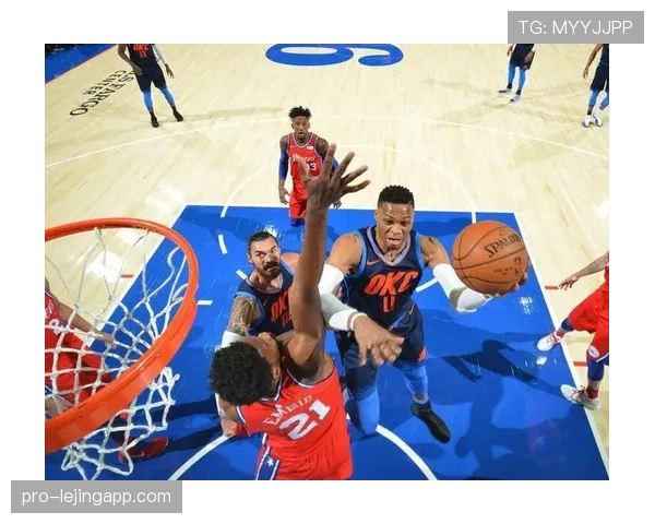 篮球合理冲撞规则详解:合法冲撞的判定标准是什么? 篮球合理冲撞规则详解:合法冲撞的判定标准是什么?